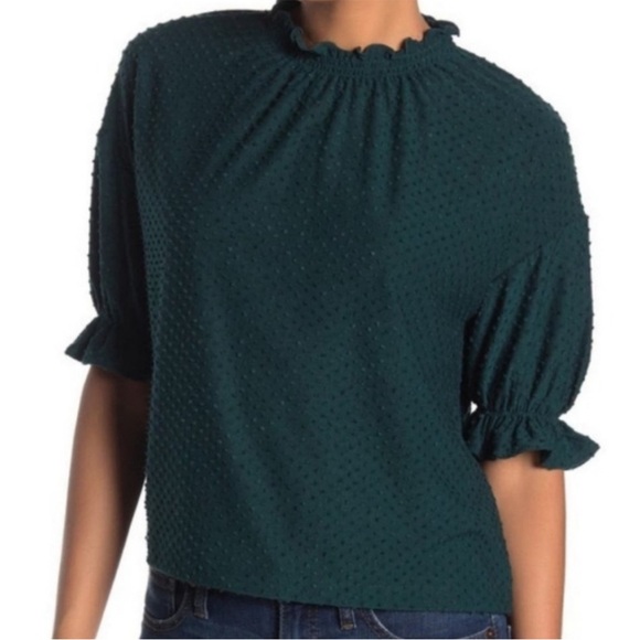 Madewell Tops - Madewell Texture & Thread Clip Dot Ruffle Top